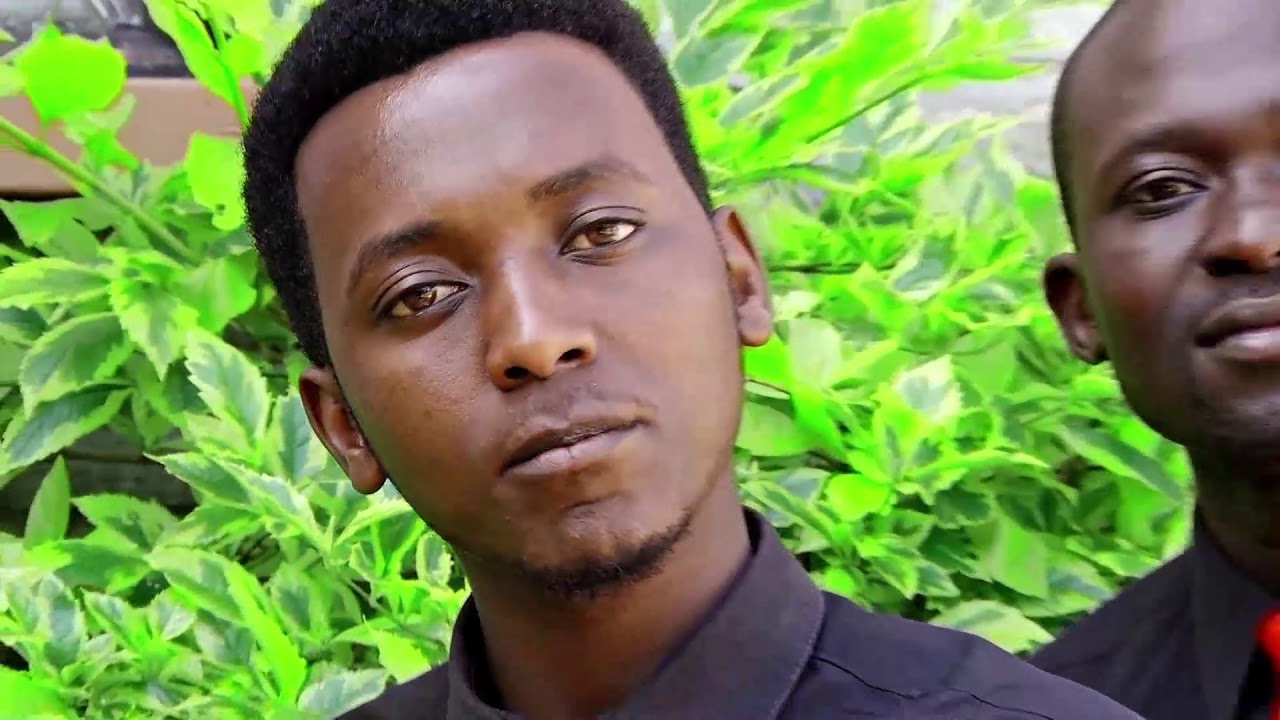 UKINGONI; 26 CENTRAL SDA AY VOL 1