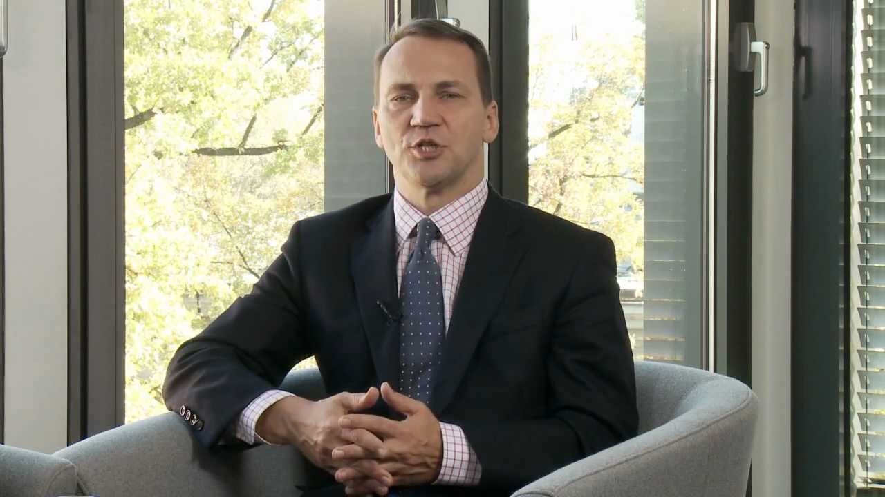 Rozmowa wideo MSZ - na pytania internautów odpowiada Minister Radosław Sikorski