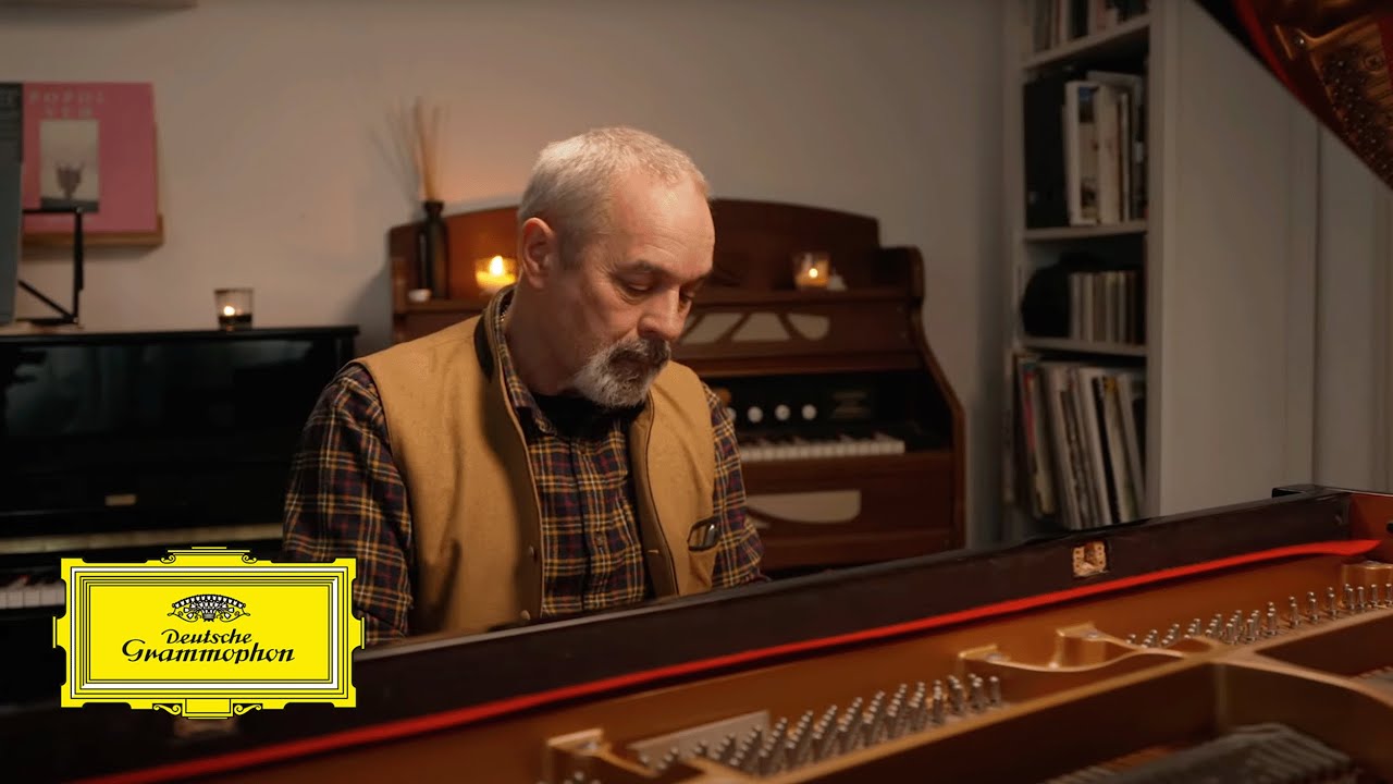 Roger Eno - Deep Blue Day (Piano Version) (Official Music Video)
