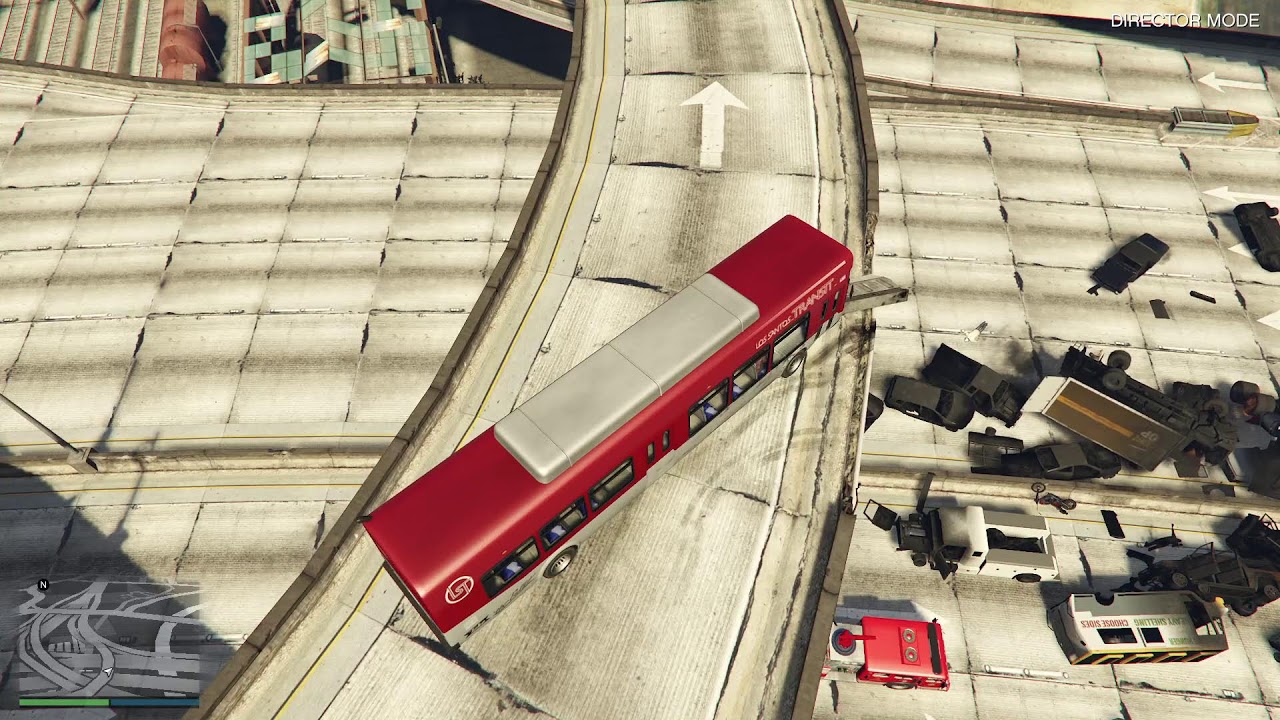 INSANE GTA 5 GLITCH – NPCS DRIVE OFF OVERPASS & EXPLODE! 🤯CAR GO BOOM CRASH TEST CAR GUN MODE