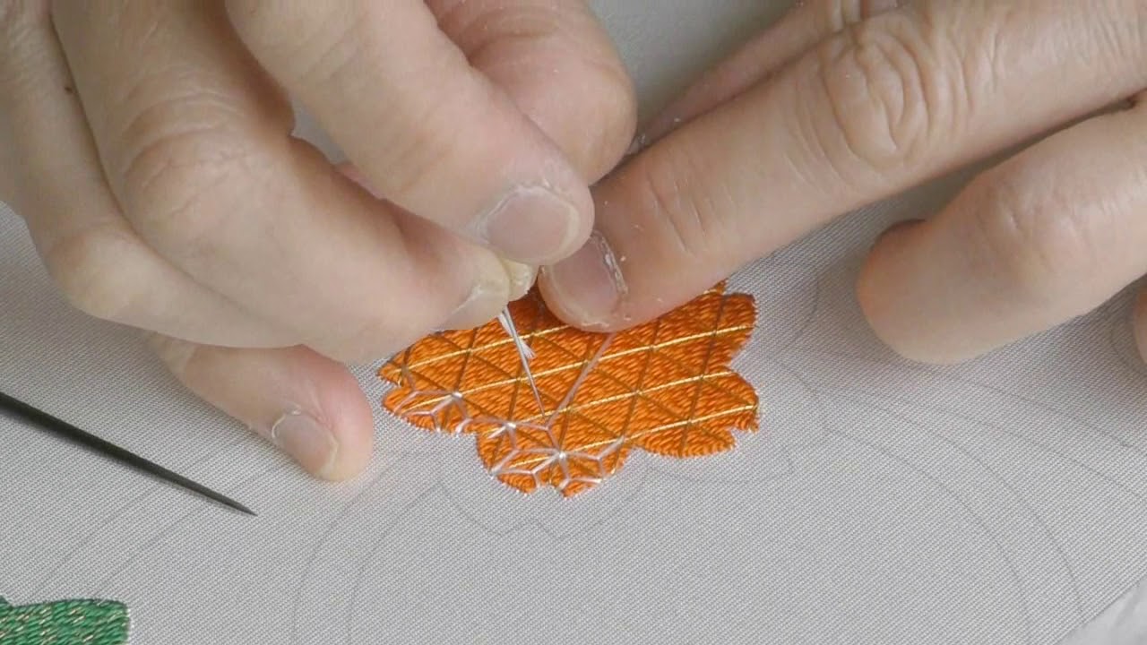 日本刺繍の技法　麻の葉 02