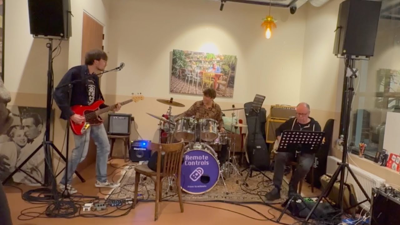 Van Dorst, Van Dorst & Hooijmajers - Red (King Crimson cover) [Filmhuis Breda, 18-11-2023]