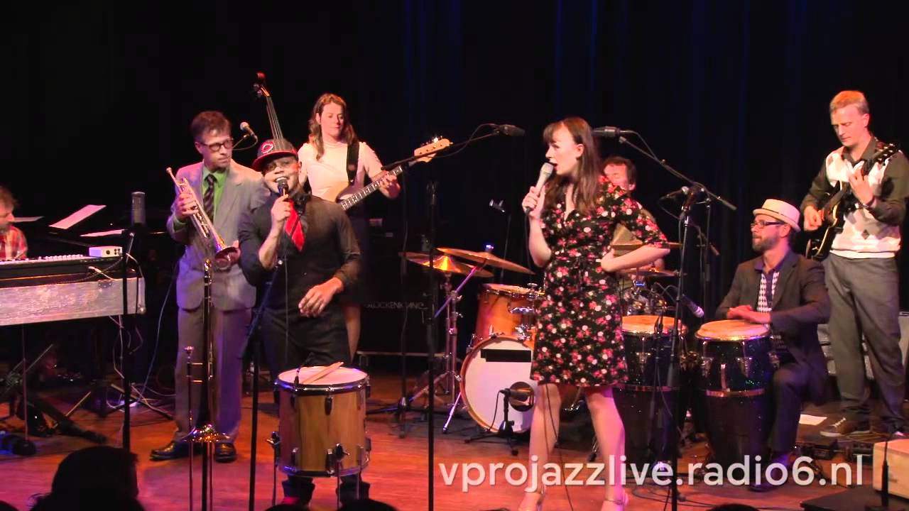 Bongomatik speelt Never Again