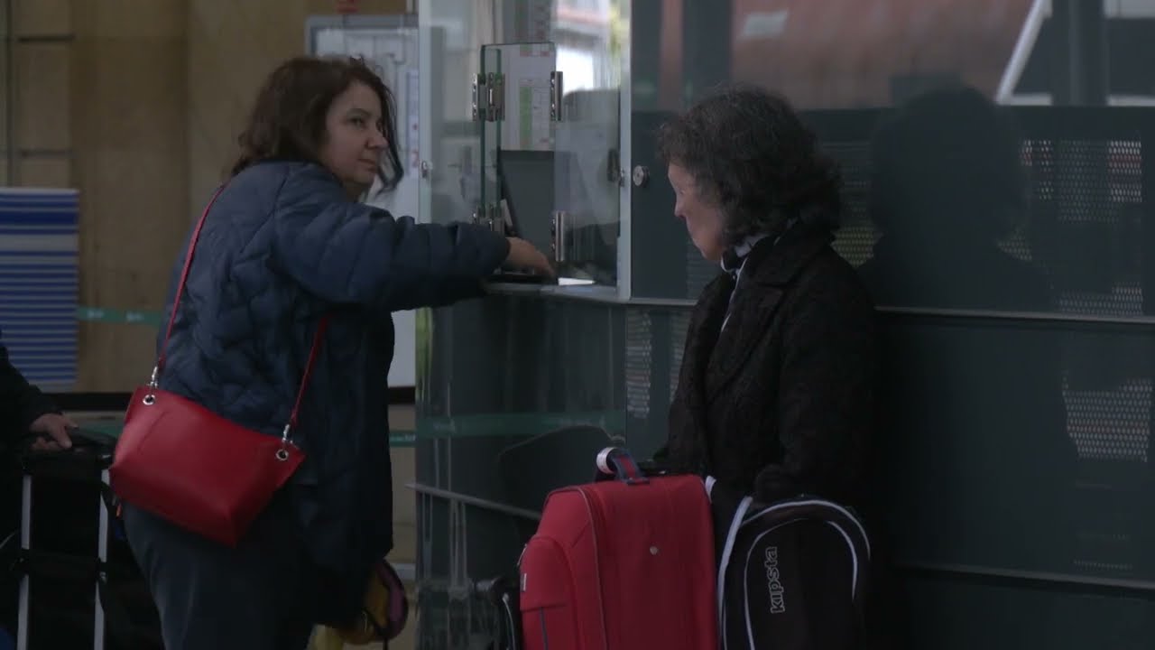 La estación intermodal de Ourense mueve más viajeros que Peinador y Alvedro