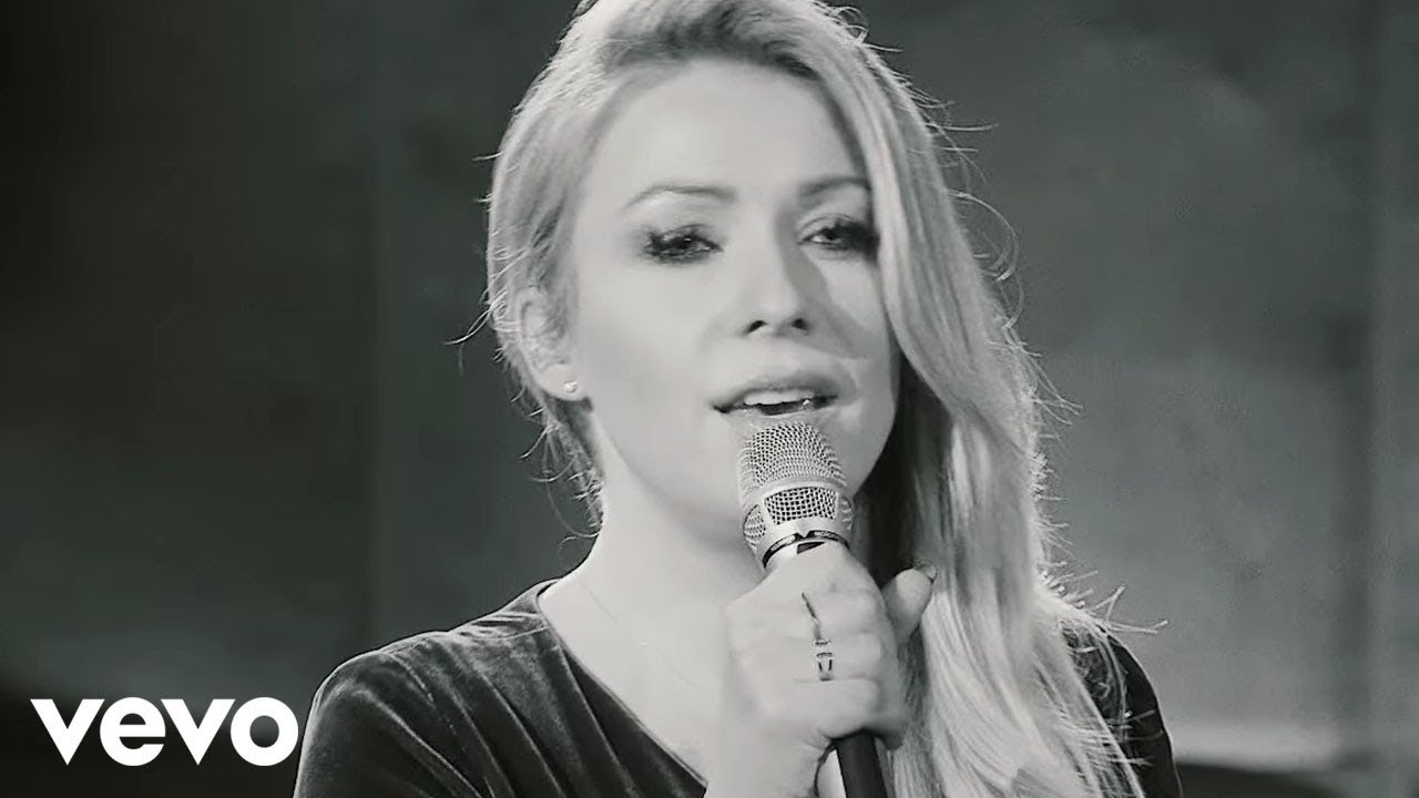 Katarzyna Cerekwicka - Cicha Noc (Live)