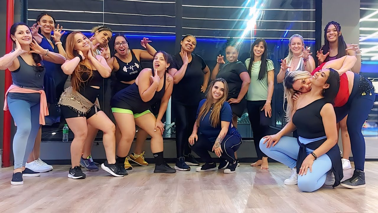 🎵Vampirinha 🎵  - Zumba Brasil - @ivetesangalo