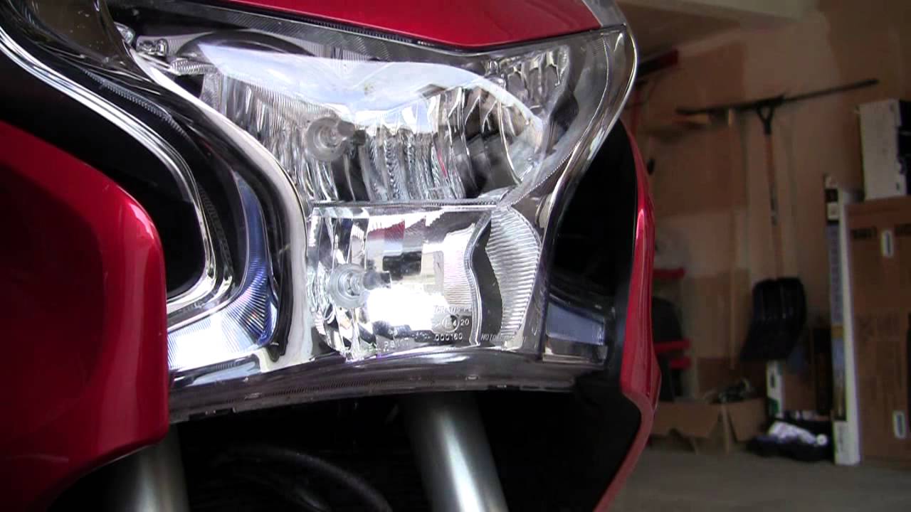 How to remove the fairings on the VFR1200F