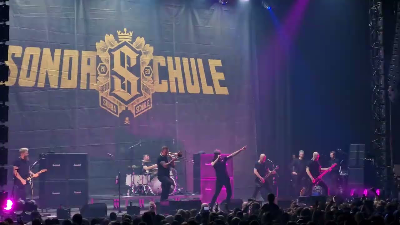 SONDASCHULE - SCHÖNE GRÜßE VOM MEER (Live in Hamburg, Sporthalle 02.12.2023)