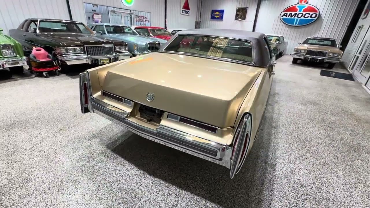 Внешний вид Cadillac Fleetwood Brougham 1976 года! Один владелец и всего 3800 миль пробега
