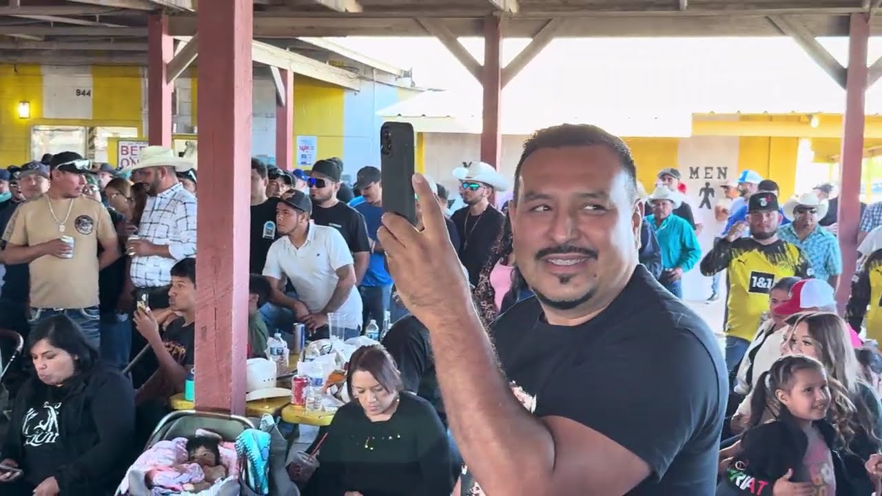 Domingo de pulga en poteet 