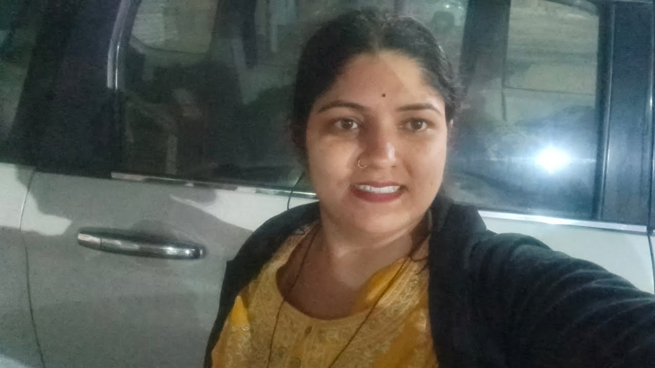 Bandana Queen is live वंदना क्वीन# की लाइव वीडियोमें 