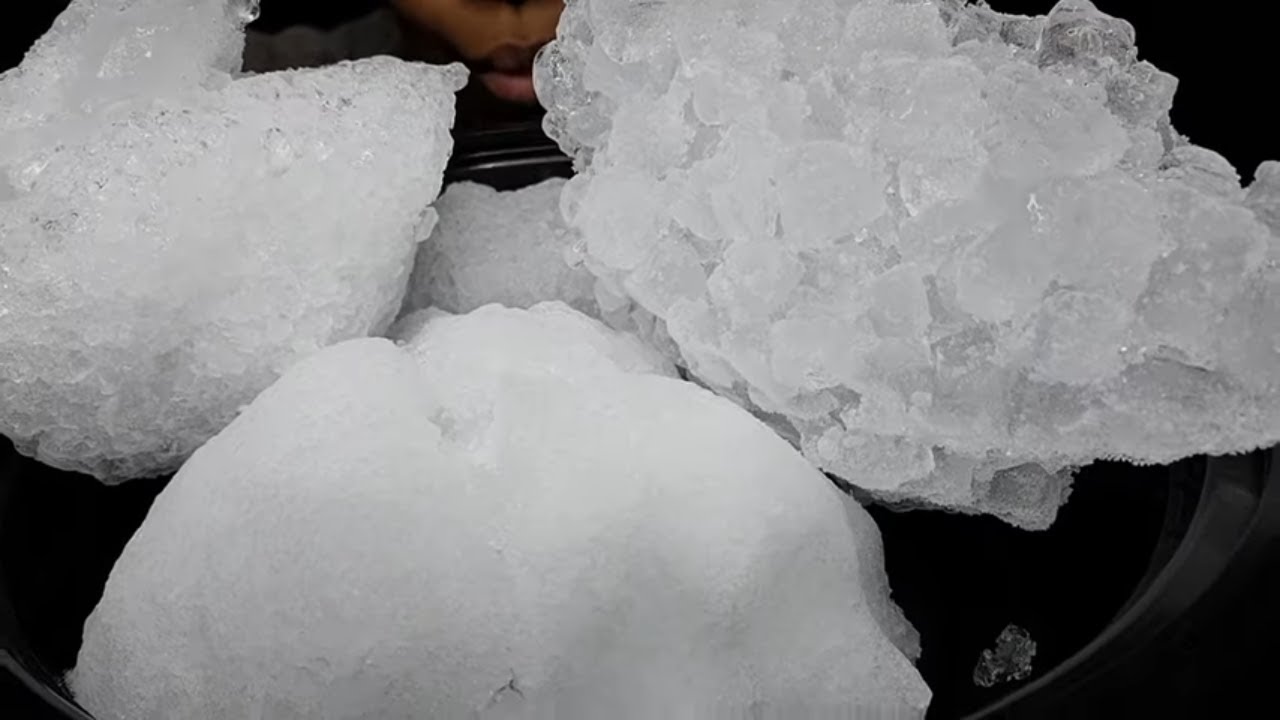 RANDOM REFROZEN ICE CHUNKS | CRUNCHY | CRISPY | SQUEAKY | HARD | #iceeating #asmr #asmrice