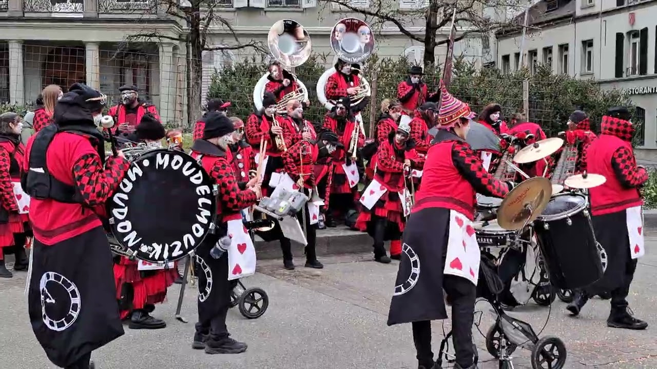 Carnaval des Bolzes à Fribourg (14.02.2026) MoudelMouzik de Moudon & PecaZik d'Ardon VS