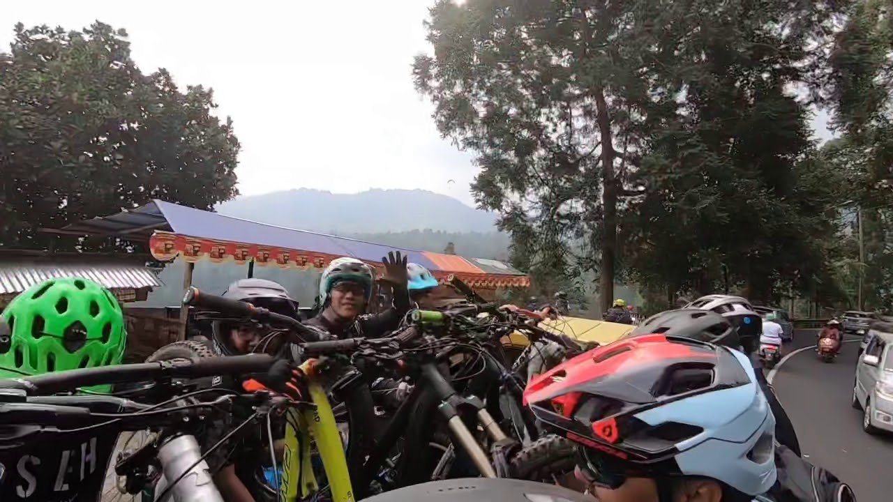 Trail party in Nura Bike Park with Goseh