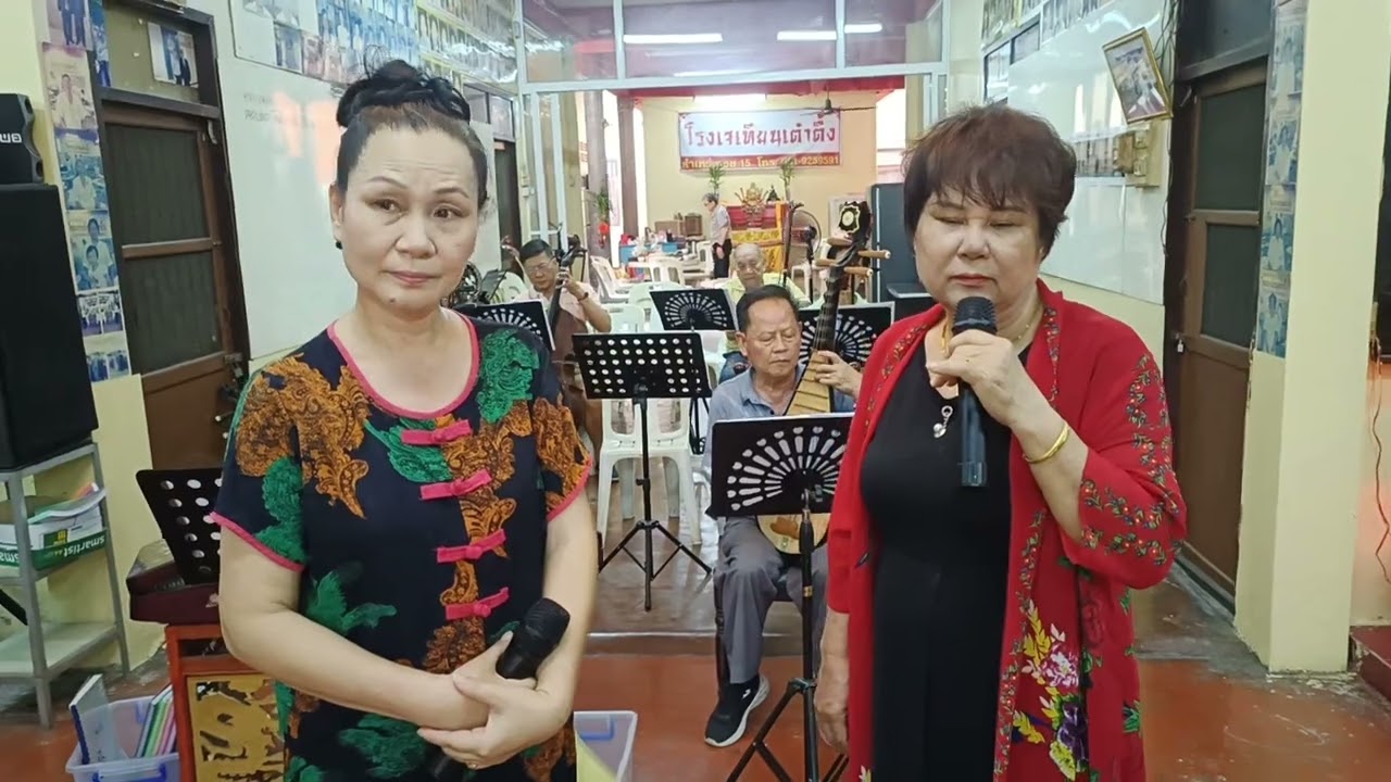 潮剧《白蛇传》“雷峰塔下祭慈帏”；林少瑜，丁幼珍演唱。