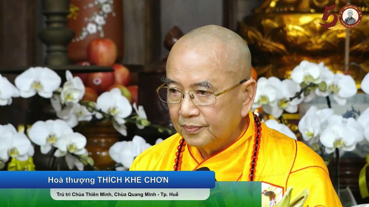 HT THÍCH KHẾ CHƠN Cung tuyên Tiểu sử hạnh trạng Tổ Khai sơn chùa Châu Lâm - Tp. Huế