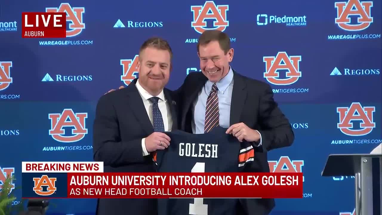 Tiger Walk and introduction of Auburn head coach Alex Golesh