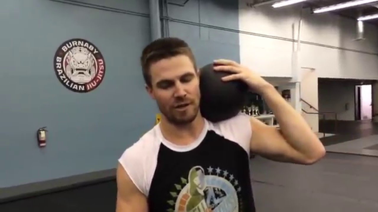 Stephen Amell: Training 2016