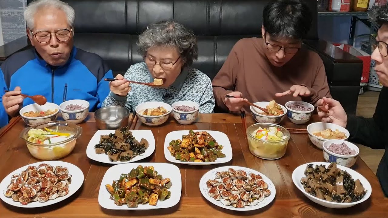 Вкус воспоминаний~! Рецепт Чхонгукчжан (приправленные огурцы и перец, моллюски)