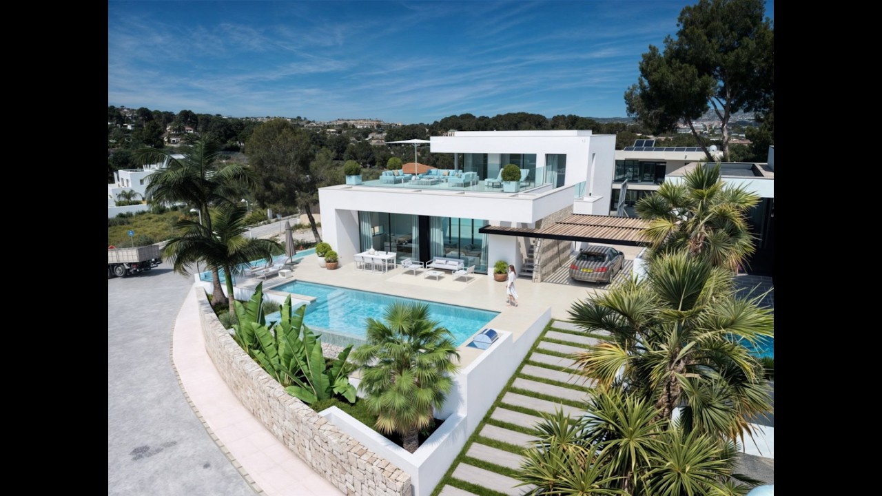 MODERN LUXURY VILLA WITH PANORAMIC VIEWS AND HIGH QUALITY FINISHES IN MORAIRA