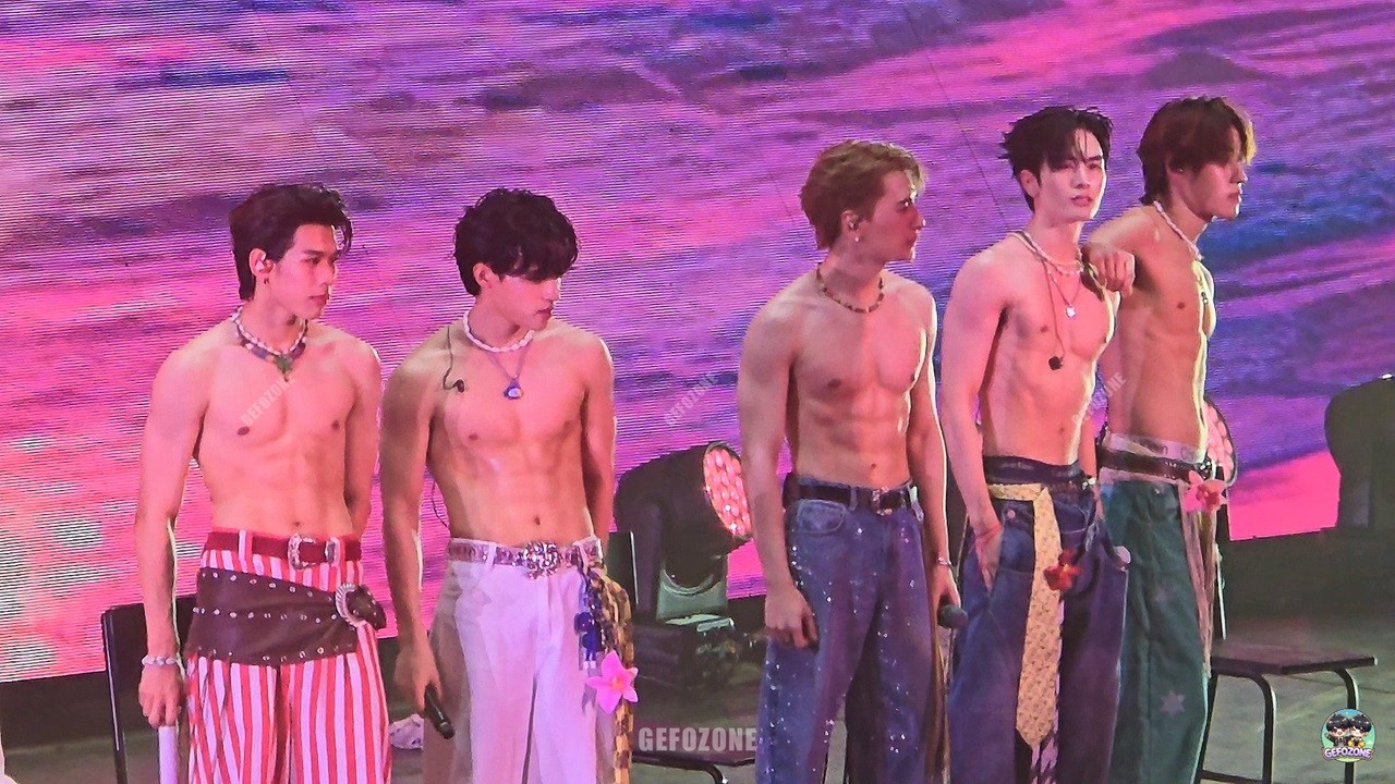 Pattaya - SANTA NUT TUI KRIST BARCODE 🫣🫣 #RISERCONCERTD2  #ImpactArena