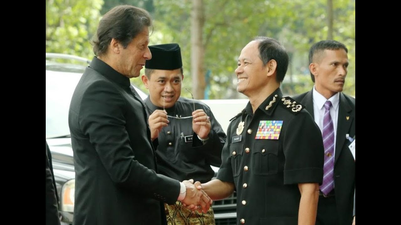 Imran Khan visits MACC HQ