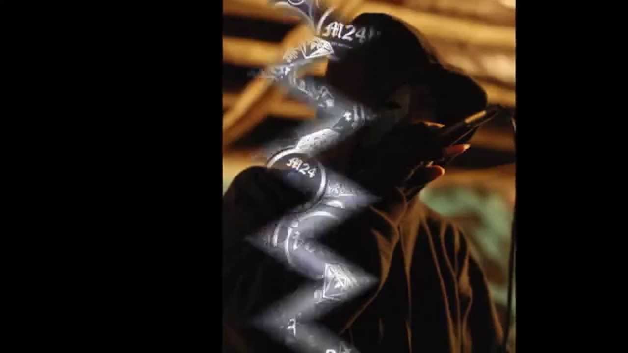 M24, LIKE A BIRD WITHOUT WINGS ( Gabriel V&aacute;squez & Kayser Karetas Y&aacute;&ntilde;ez )