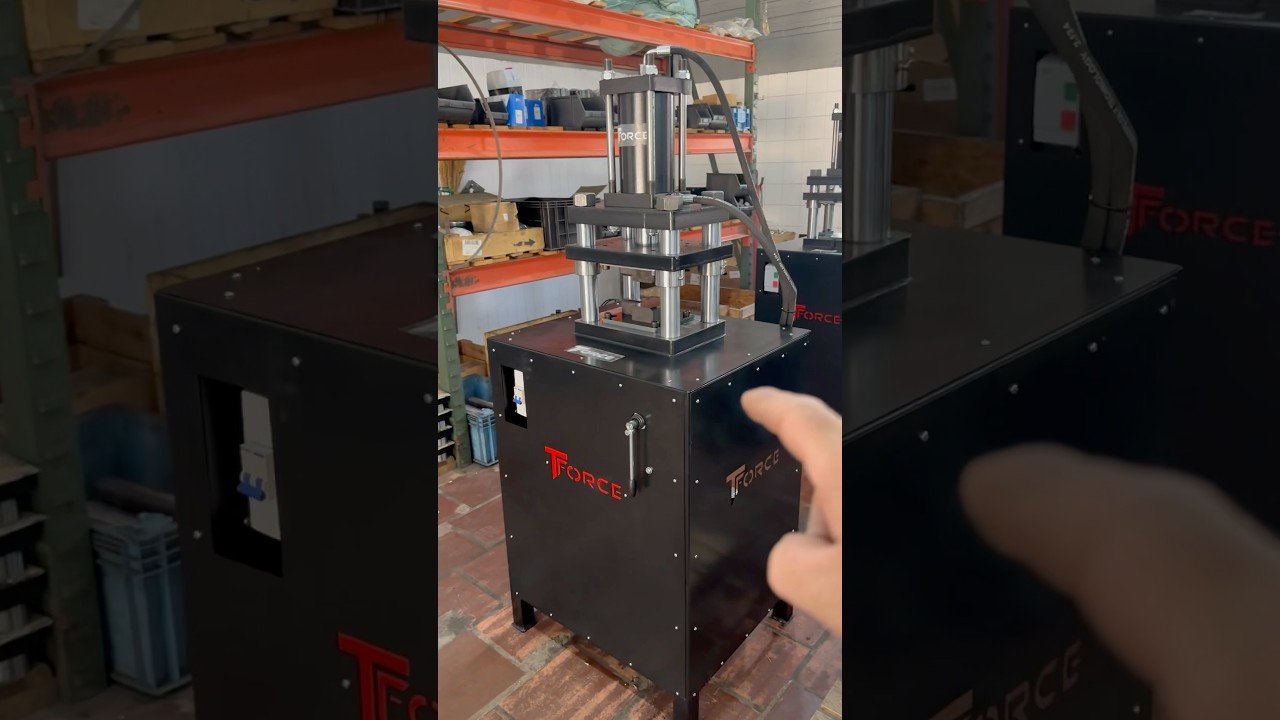 Prensa Hidr&aacute;ulica para forjamento TForce! Produzir a&ccedil;o damasco nunca foi t&atilde;o f&aacute;cil!
