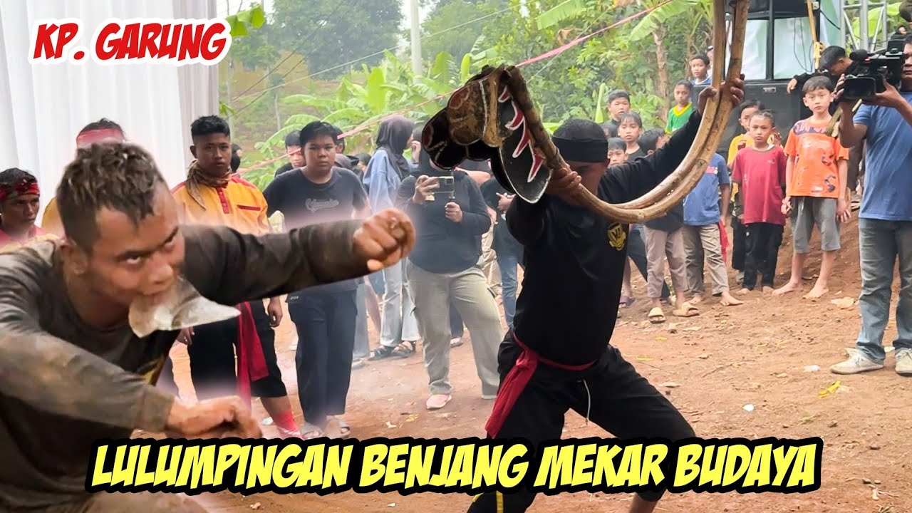 2 Lumping Bikin Penonton Panik!! Lulumpingan Benjang Mekar Budaya Garung