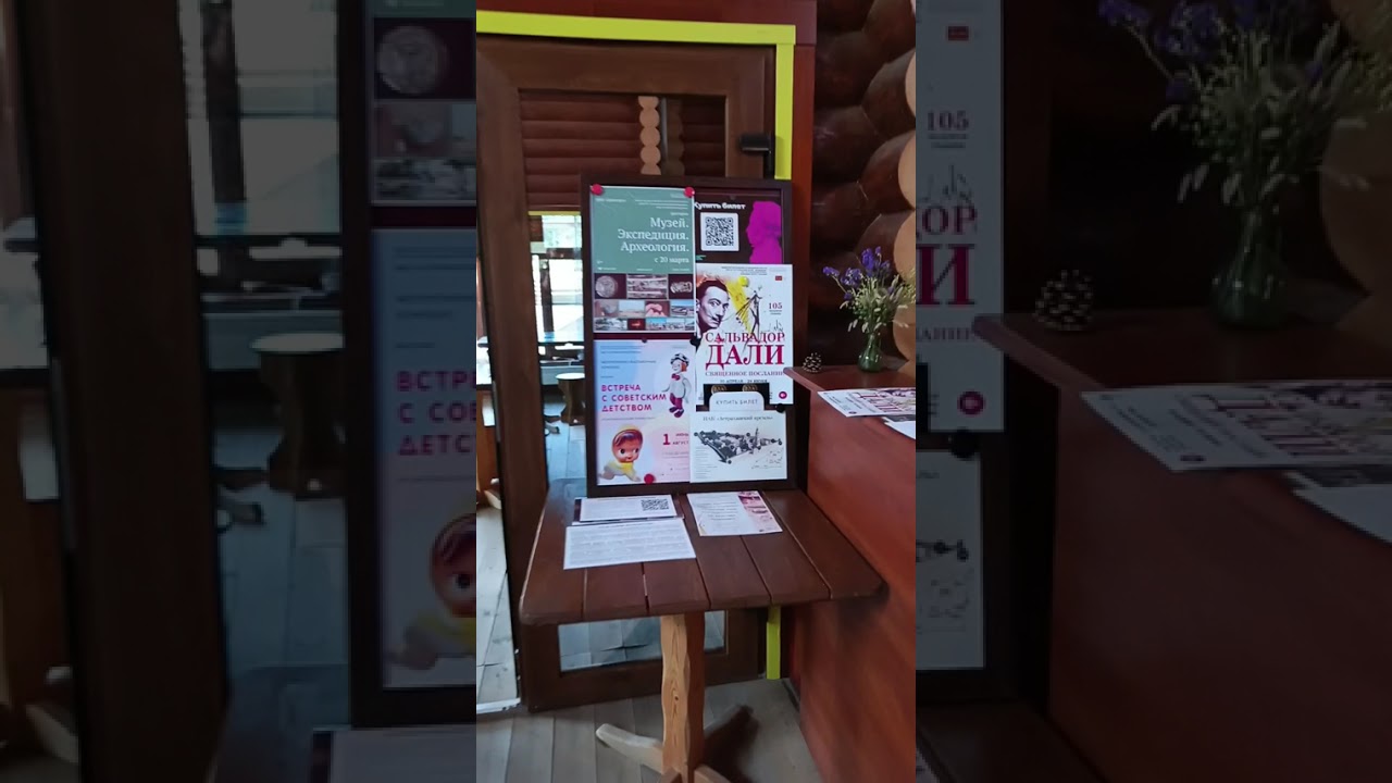 Астрахань стоит ли поехать и жить , кремль древняя церковь , набережная, павлины на вокзале и прочее