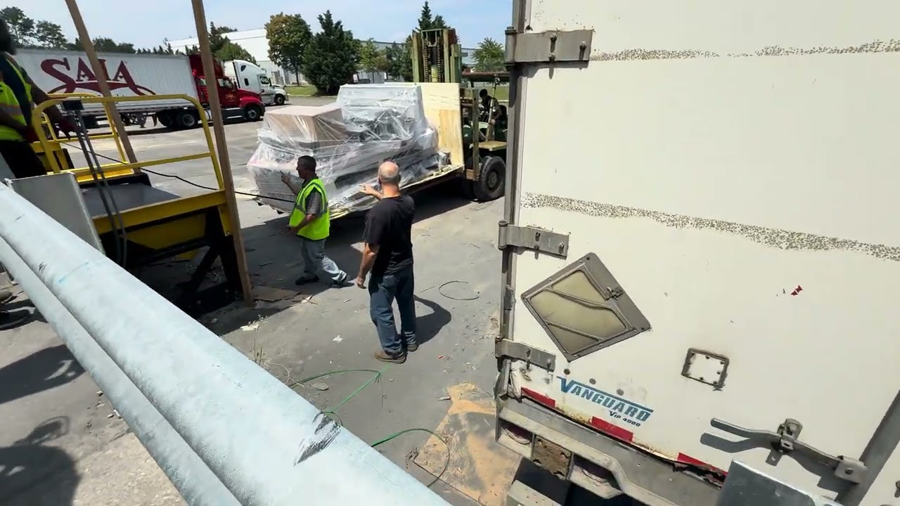 CNC machine dropped by FORWARD Logistics company . CNC FAIL!!