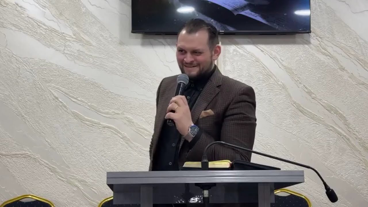 Matei Bolmadir Dumnezeu nu ia decizi in locul tau