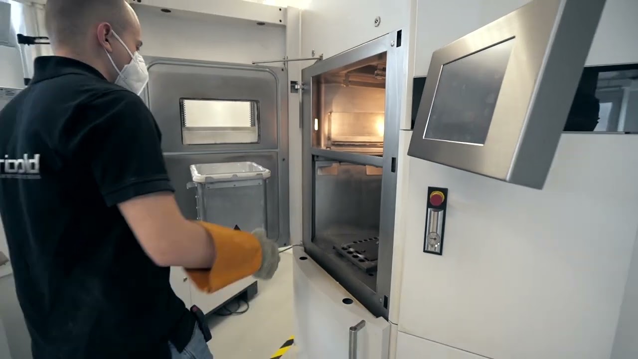Innovation in Aktion: Additive Fertigung bei priomold GmbH mit selektivem Lasersintern