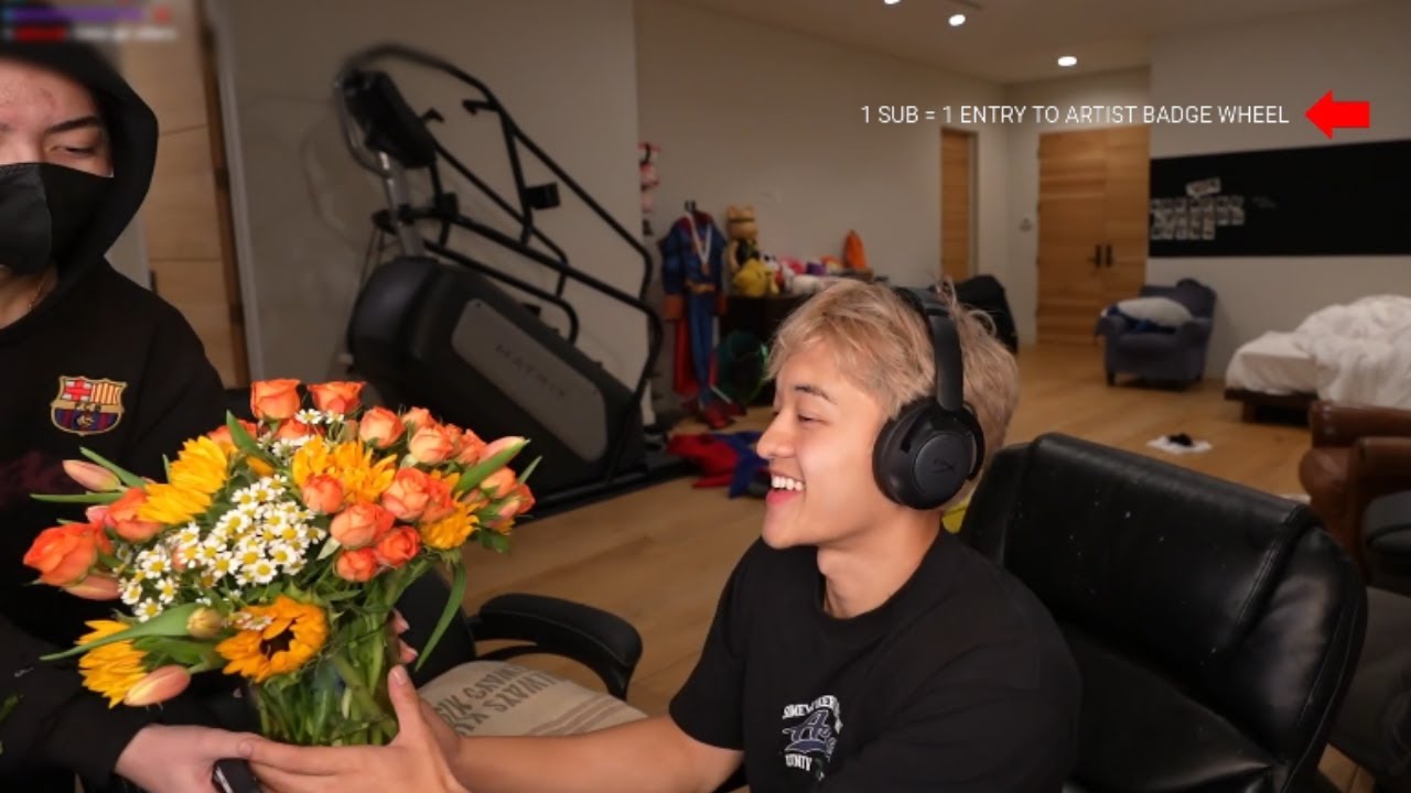 Sakura Surprises Jason With Flowers!