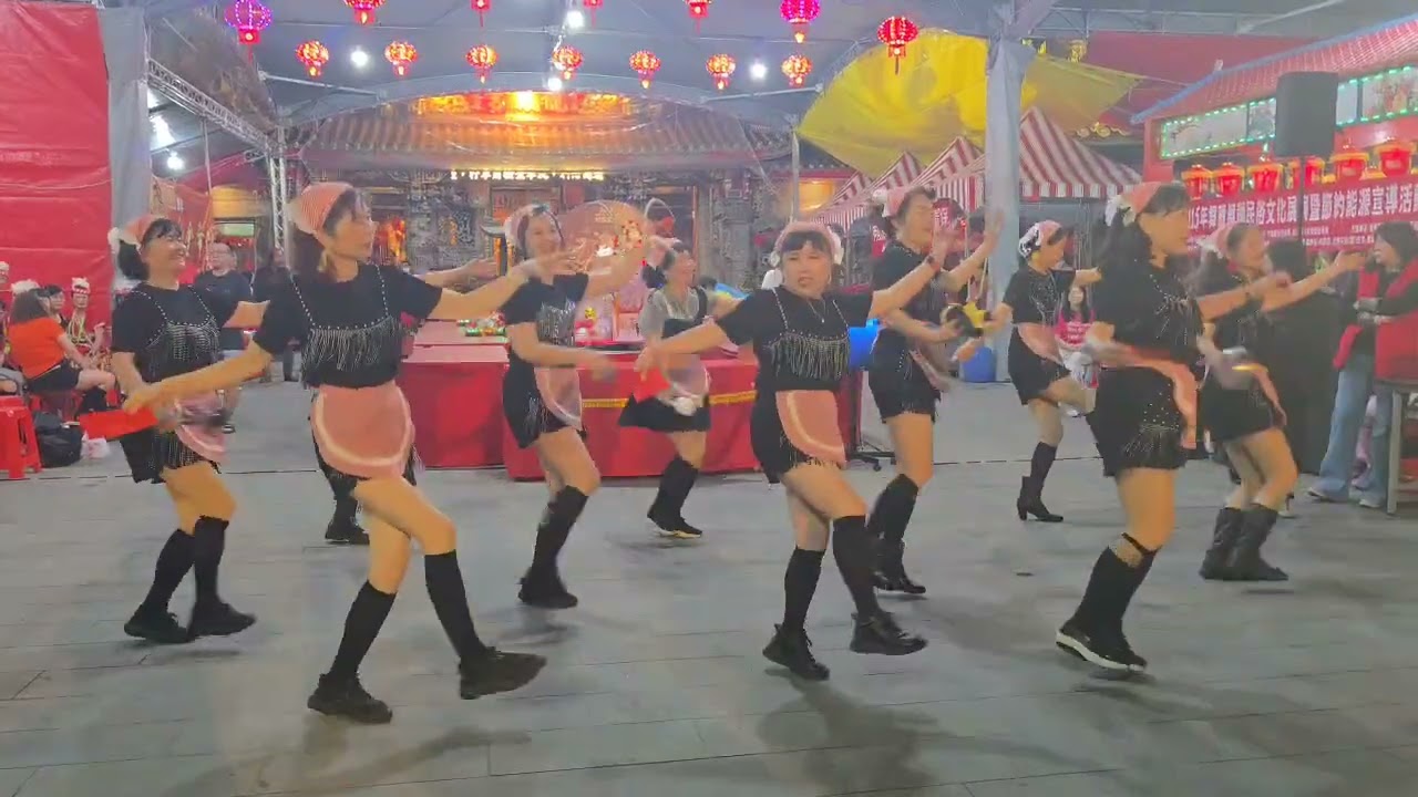 115/2/27竹南龍鳳宮慶元宵表演、我的媽啊