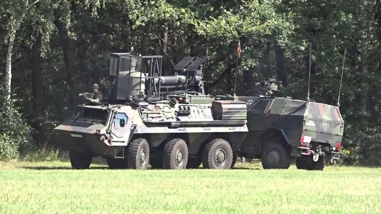 Tpz Fuchs rammt Dingo bei Vorf&uuml;hrung