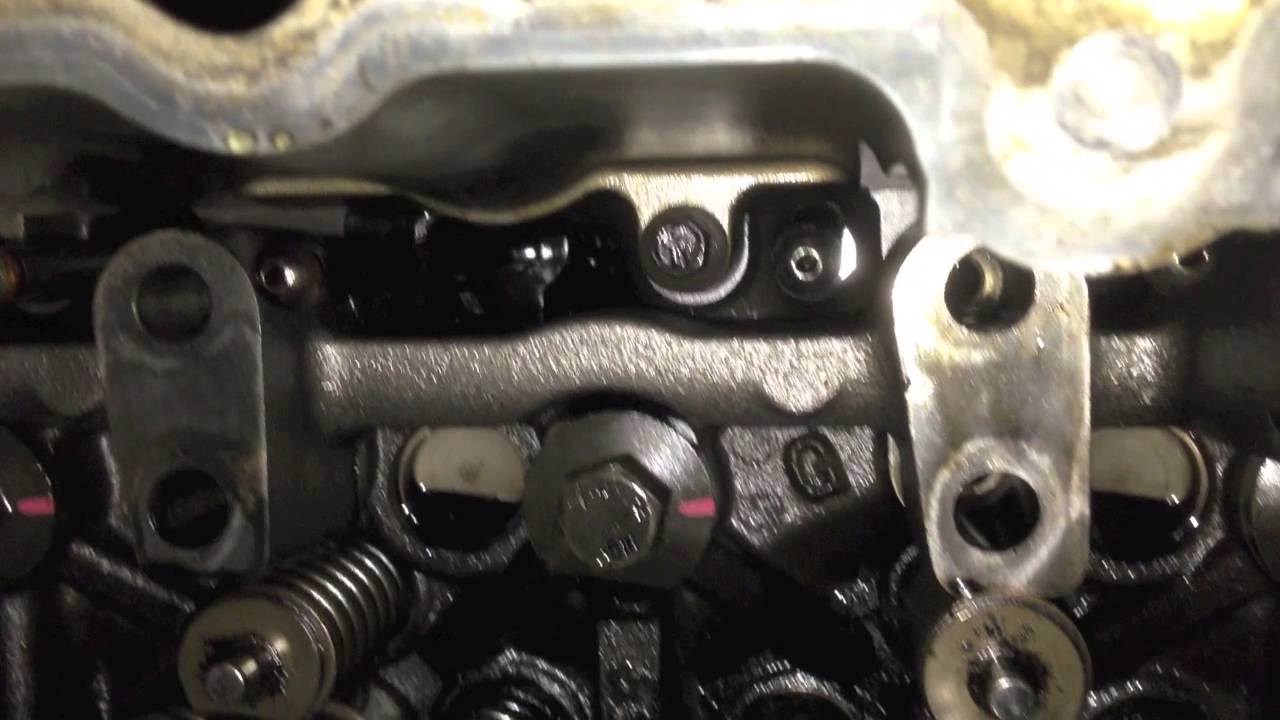 Ford 6.4 Powerstroke diesel popping engine noise.