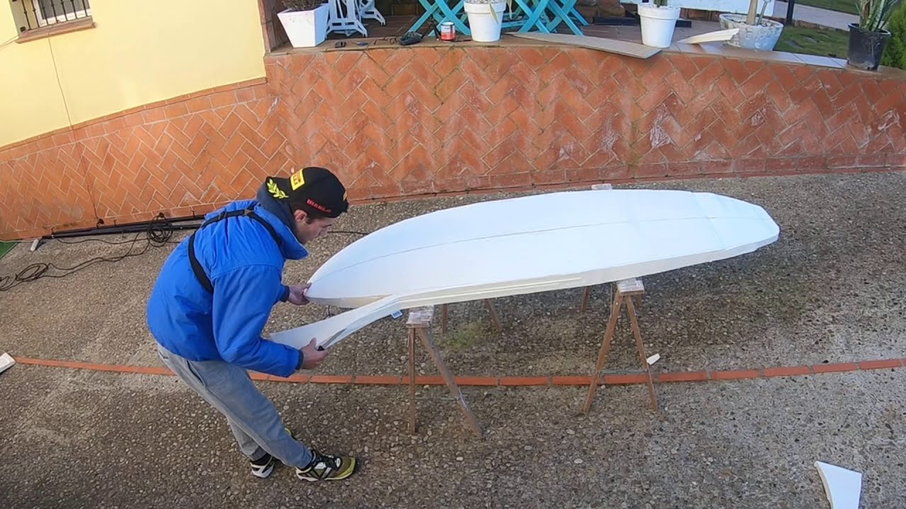 Construyendo una tabla de surf Pt.2: Pegado del alma y Shape inicial.