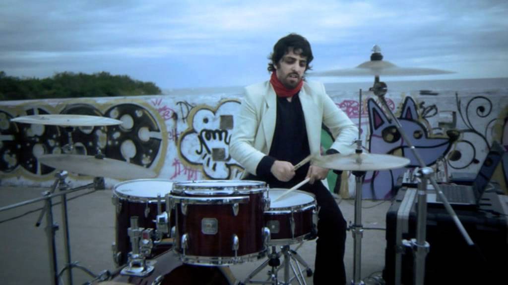 TAN BIONICA - Arruinarse (Official Video)