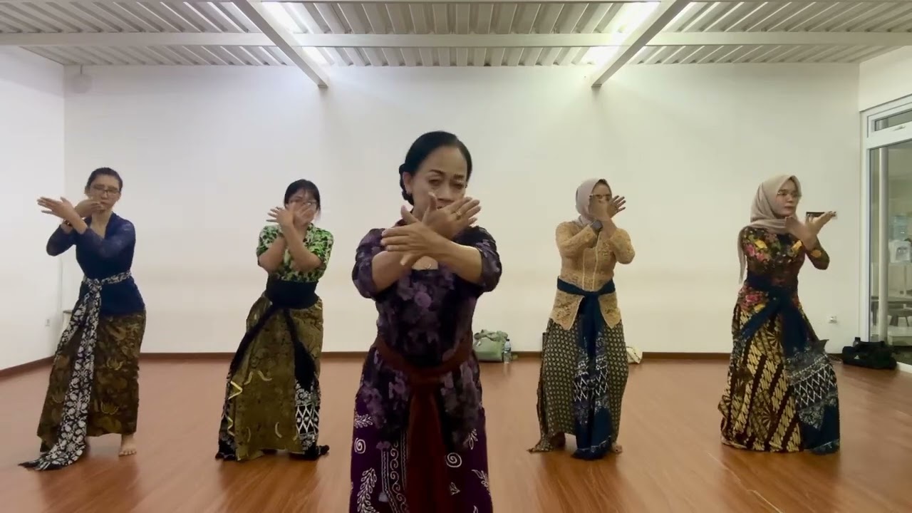 Tarian Golek Sri Rejeki Bimbingan Ibu Dewi (Mirror Version)