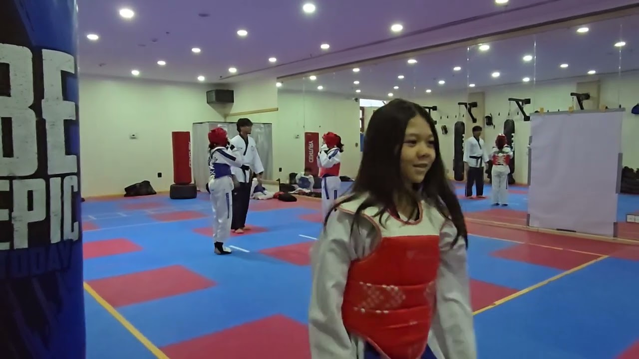 Mica VS Kai