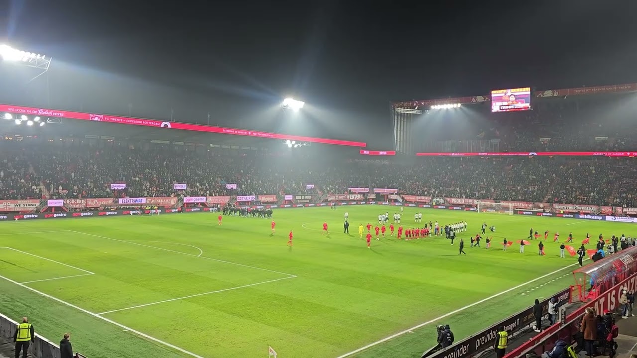 Spelers opkomst FC Twente - Excelsior 