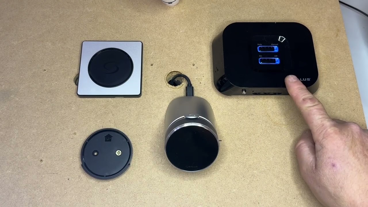 Salus IT800 wiring and re-pairing lost signal.