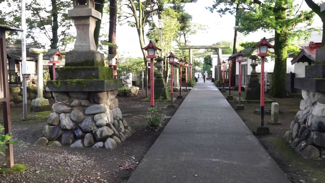 東京都。福生市。有七福神的熊川神社