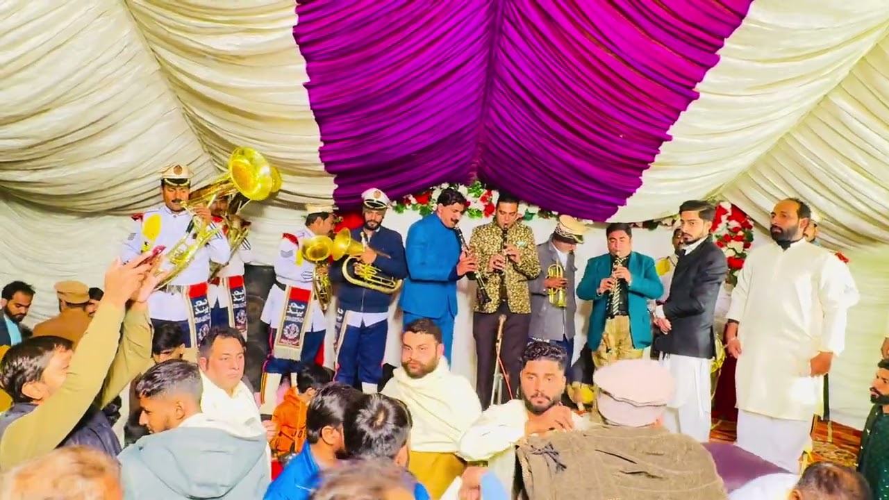 Ya Ali jewan Tere lal jashan e Mola Ali in Lahore city 