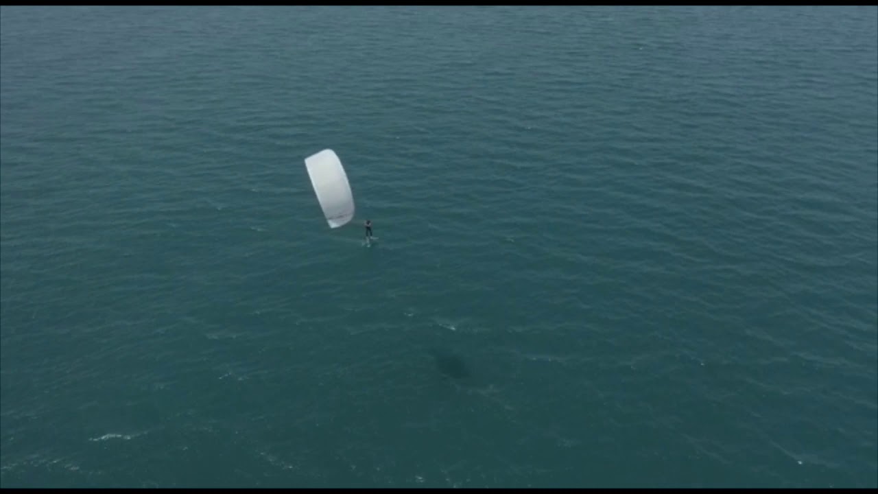 Gong strutless V3 foiling Sesion