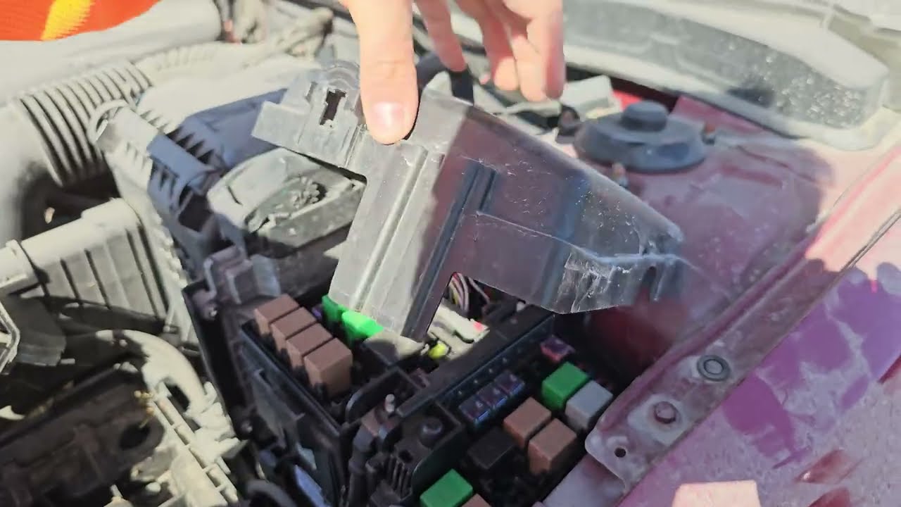 2012 Kia Optima Fuse Box Access