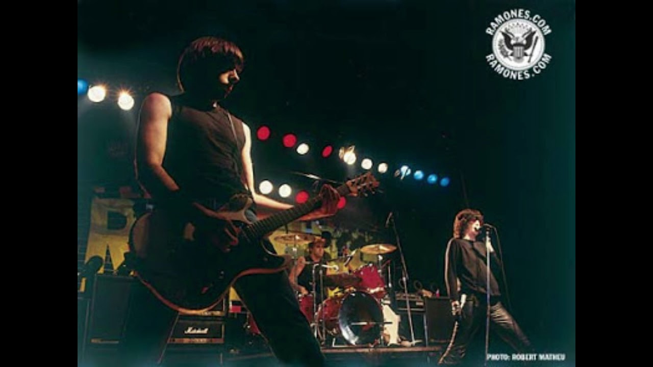 Ramones -  Pier 84 - 1983
