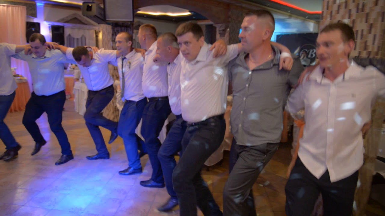 Пийте хлопці паленочки .