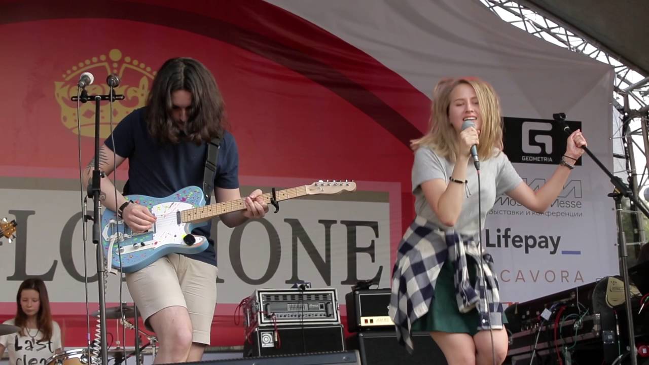 Ivy Hope - Maroon Moon